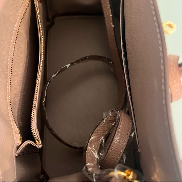 30cm Genuine Togo Leather with Gold Hardware. - Picture 5 of 7